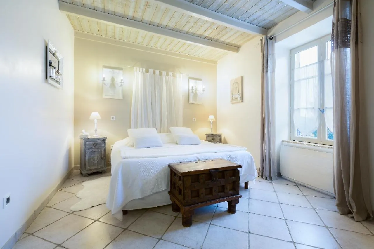 Le Petit Volcan Bed & Breakfast Montpeyroux